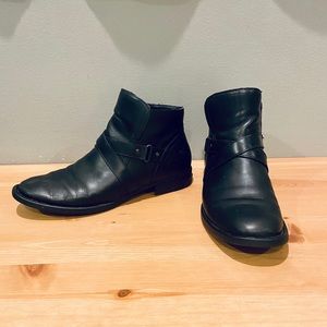 Born REAL LEATHER booties!